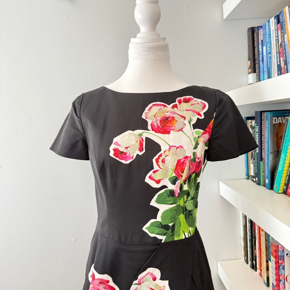 Carolina Herrera Black Midi Dress with Floral Design - Picture 3 of 16